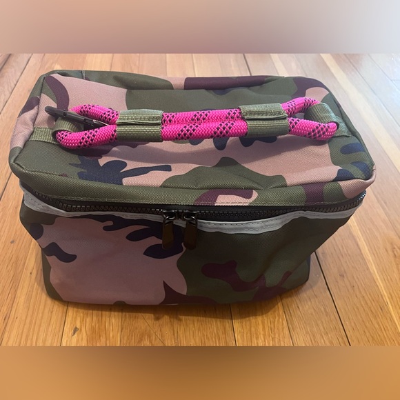 ROVERLUND PET OUT-OF-OFFICE INSULATED FROZEN FOOD CARRY CASE - Picture 2 of 6